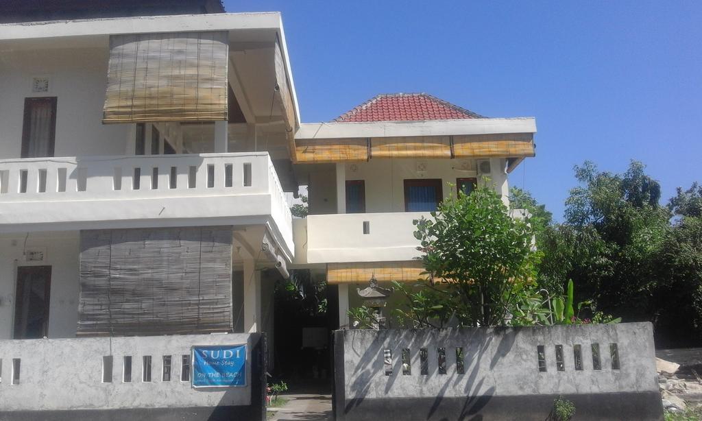 Sudi Homestay Амед Екстер'єр фото